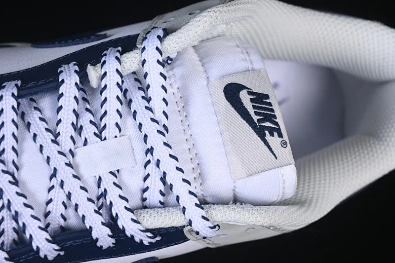 All categories Nk SB Dunk series Nk SB Dunk Low low-top sneakers Nike SB Dunk Low blue, white and gray color matching low-top casual sneakers IM2222-101